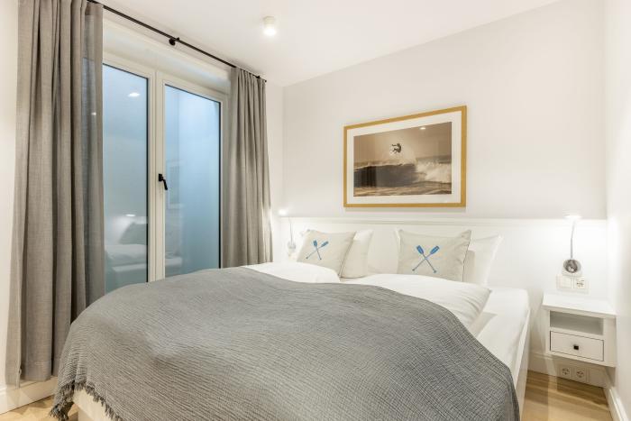 Appartement-Vermietung Bals - Reethüs - Risgap 13a Heide | Sylt | Wenningstedt, Reetdachhaus für 4 Personen mit 2 Schlafzimmer, 3 Badezimmer, ca. 153 m2