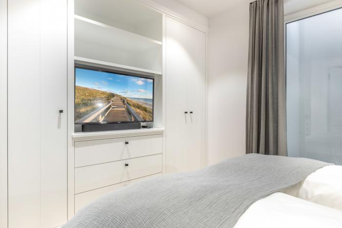 Appartement-Vermietung Bals - Reethüs - Risgap 13a Heide | Sylt | Wenningstedt, Reetdachhaus für 4 Personen mit 2 Schlafzimmer, 3 Badezimmer, ca. 153 m2