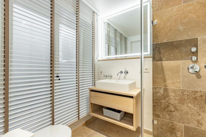 Appartement-Vermietung Bals - Reethüs - Risgap 13a Heide | Sylt | Wenningstedt, Reetdachhaus für 4 Personen mit 2 Schlafzimmer, 3 Badezimmer, ca. 153 m2