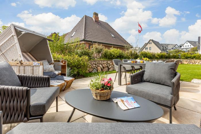 Appartement-Vermietung Bals - Reethüs - Risgap 13a Heide | Sylt | Wenningstedt, Reetdachhaus für 4 Personen mit 2 Schlafzimmer, 3 Badezimmer, ca. 153 m2