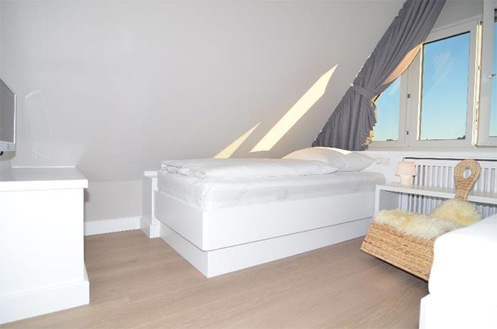 Appartement-Vermietung Bals - Sylter Quartier - Hoyerweg 10e | Haus 3.3 Sylter Morgen | Sylt | Westerland, Hausteil für 6 Personen mit 3 Schlafzimmer, 2 Badezimmer, Gäste WC, ca. 110 m2