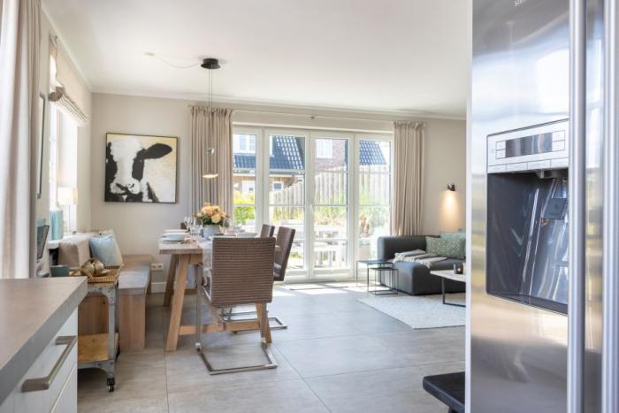 Appartement-Vermietung Bals - Sylter Quartier - Hoyerweg 10d | Haus 4.1 Hüs Mar | Sylt | Westerland, Hausteil für 7 Personen mit 4 Schlafzimmer, 2 Badezimmer, Gäste WC, ca. 137 m2, Grundstück ca. 320 m2