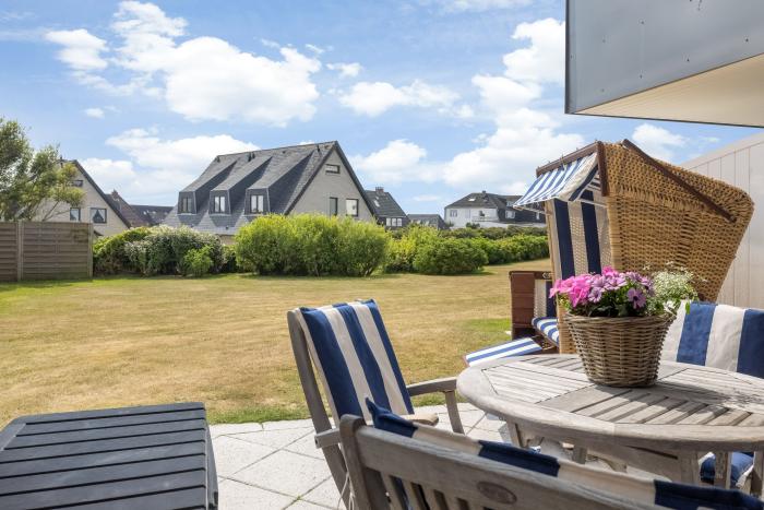 Appartement-Vermietung Bals - Haus Atlantik - Strandstraße 15 | Wohnung 1 | Sylt | Wenningstedt, 3-Zimmer-EG-Wohnung  | Maisonette für 4 Personen mit 2 Schlafzimmer, 1 Badezimmer, ca. 69 m2