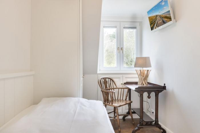 Appartement-Vermietung Bals -  - Haderslebener Straße 48 | Sylt | Westerland, Doppelhaushälfte für 5 Personen mit 3 Schlafzimmer, 2 Badezimmer, Gäste WC, ca. 120 m2