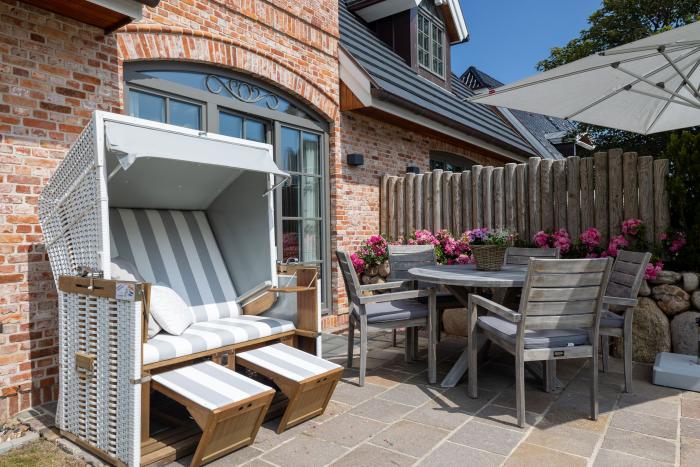 Appartement-Vermietung Bals -  - Theodor-Storm-Straße 14d | Sylt | Westerland, Doppelhaushälfte für 5 Personen mit 3 Schlafzimmer, 2 Badezimmer, Gäste WC, ca. 114 m2