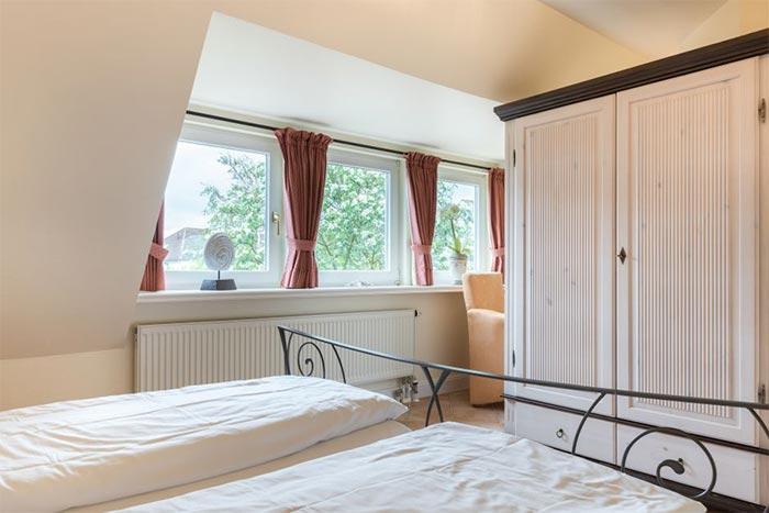 Appartement-Vermietung Bals - Villa Traum Tiet - Nordmarkstraße 2h | Sylt | Westerland, Haus für 6 Personen mit 3 Schlafzimmer, 2 Badezimmer, Gäste WC, ca. 135 m2