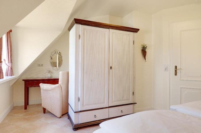 Appartement-Vermietung Bals - Villa Traum Tiet - Nordmarkstraße 2h | Sylt | Westerland, Haus für 6 Personen mit 3 Schlafzimmer, 2 Badezimmer, Gäste WC, ca. 135 m2