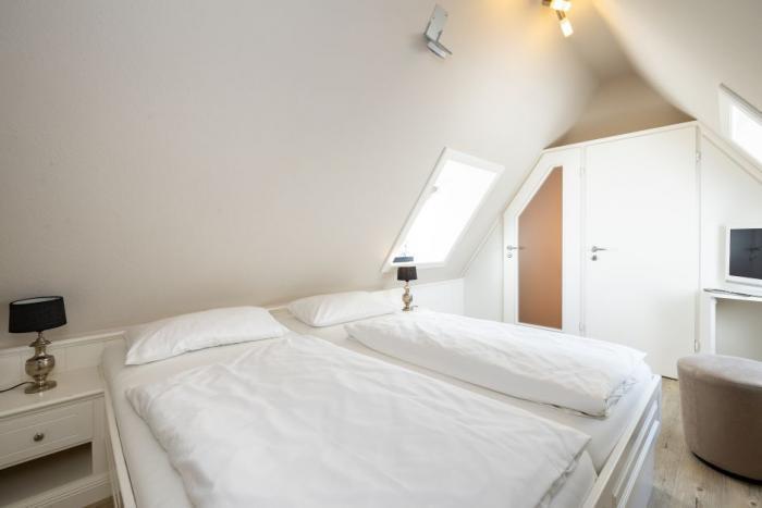Appartement-Vermietung Bals - Wohnpark Friesenhain - Kollundweg 27c | Sylt | Westerland, 3-Zimmer-OG-Wohnung  | Maisonette für 3 Personen mit 2 Schlafzimmer, 1 Badezimmer, ca. 60 m2