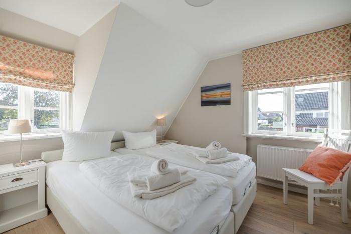 Appartement-Vermietung Bals - Wohnpark Friesenhain - Kollundweg 5 | Sylt | Westerland, Haus für 6 Personen mit 3 Schlafzimmer, 2 Badezimmer, ca. 120 m2, Grundstück ca. 350 m2