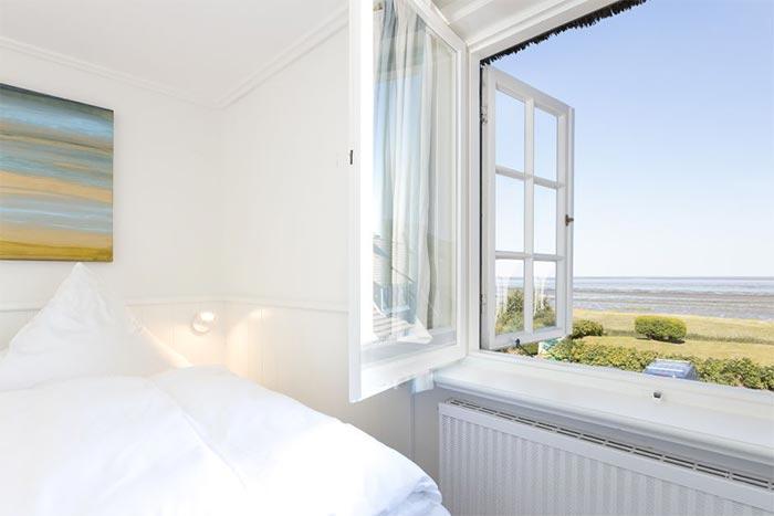 Appartement-Vermietung Bals - Kliffside Lodge - Alter Kirchenweg 36 | Sylt | Keitum, Hausteil unter Reet für 6 Personen mit 4 Schlafzimmer, 2 Badezimmer, ca. 115 m2