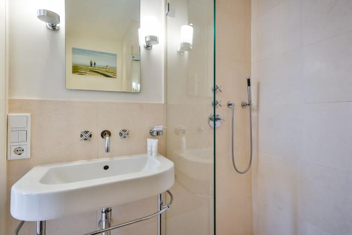 Appartement-Vermietung Bals -  - Am Tipkenhoog 4a | 2 Maximilian | Sylt | Keitum, 3-Zimmer-EG-Wohnung  | Maisonette für 4 Personen mit 2 Schlafzimmer, 3 Badezimmer, ca. 109 m2