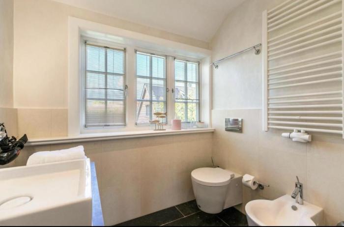 Appartement-Vermietung Bals -  - Am Tipkenhoog 4a | 3 Konstantin | Sylt | Keitum, 3-Zimmer-OG-Wohnung für 4 Personen mit 2 Schlafzimmer, 1 Badezimmer, ca. 100 m2