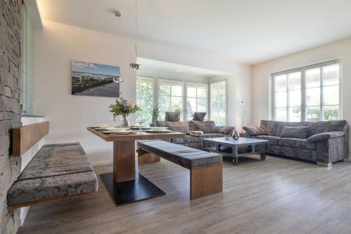 Appartement-Vermietung Bals -  - Klenterdeel 3e | Sylt | Keitum, Hausteil unter Reet für 6 Personen mit 3 Schlafzimmer, 2 Badezimmer, Gäste WC, ca. 150 m2