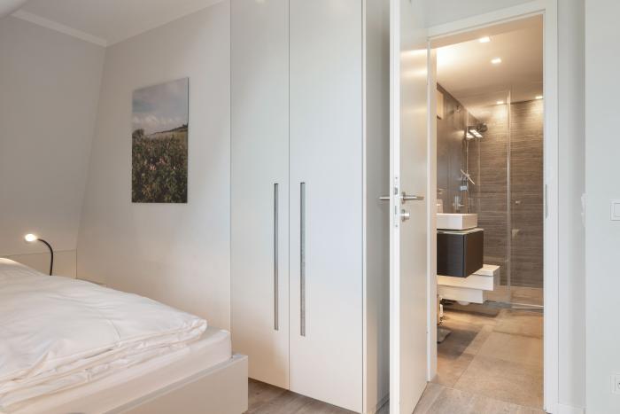 Appartement-Vermietung Bals -  - Klenterdeel 3e | Sylt | Keitum, Hausteil unter Reet für 6 Personen mit 3 Schlafzimmer, 2 Badezimmer, Gäste WC, ca. 150 m2