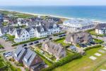 Appartement-Vermietung Bals - Friesenhaus Lorena - Strandstraße 22a | Sylt | Wenningstedt, Reetdachhaus für 7 Personen mit 4 Schlafzimmer, 4 Badezimmer, Gäste WC, ca. 155 m2