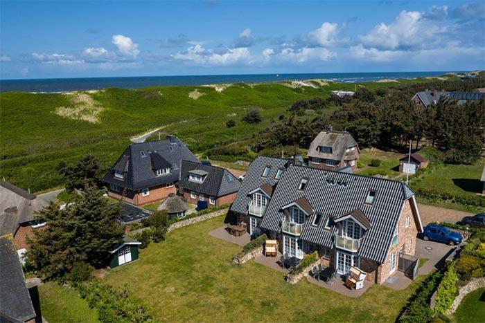 Sylt 3 Zimmer Ferienwohnung  | Maisonette  Haus Rosengrund in Boy-Truels-Straße 2d, Westerland