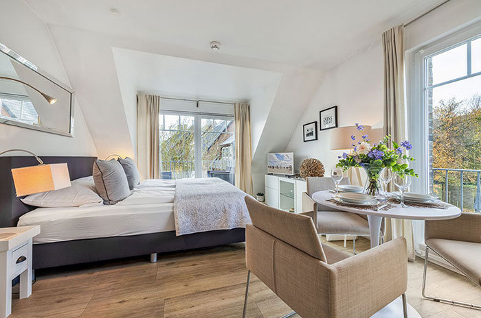 Appartement-Vermietung Bals -  - Kolberger Straße 22 | Wohnung 8 | Sylt | Westerland,  | Maisonette für 2 Personen, 1 Wohn-/Schlafzimmer, 1 Badezimmer, ca. 44 m2