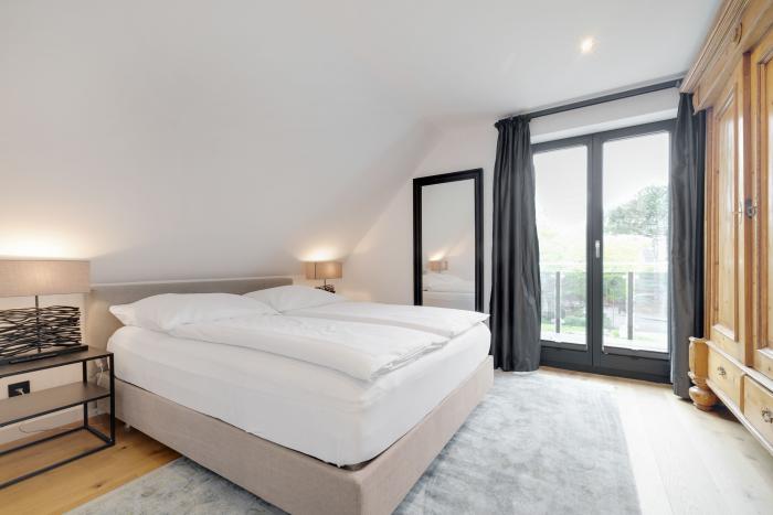 Appartement-Vermietung Bals -  - Horstweg 36 | Sylt | Westerland, Doppelhaushälfte für 6 Personen mit 3 Schlafzimmer, 2 Badezimmer, Gäste WC, ca. 143 m2