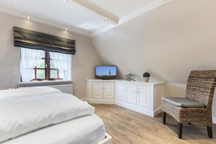 Freistehendes Reetdachhaus - Sylt, Zwischen den Hedigen 16 Freistehendes Reetdachhaus - Sylt, Zwischen den Hedigen 16