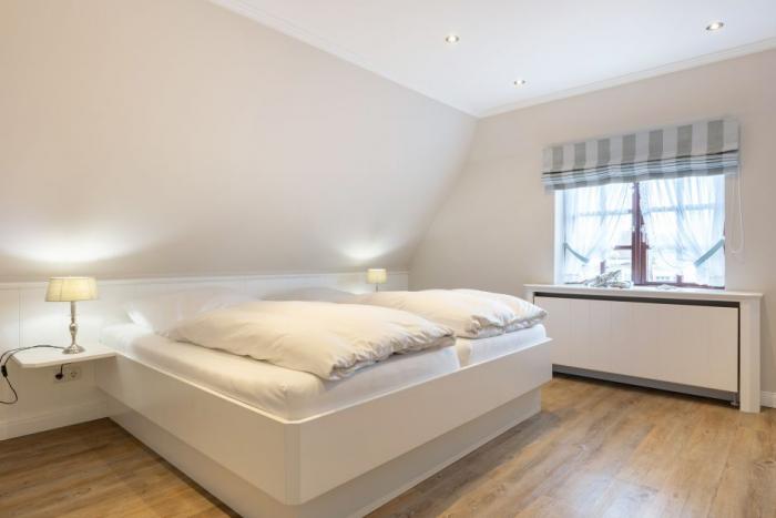 Hausteil unter Reet - Sylt, Deckerstraße 45 Hausteil unter Reet - Sylt, Deckerstraße 45