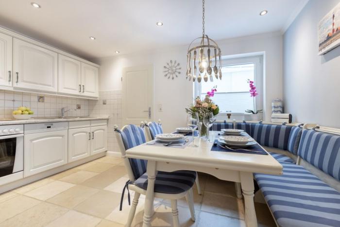 Hausteil unter Reet - Sylt, Deckerstraße 45 Hausteil unter Reet - Sylt, Deckerstraße 45