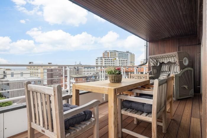 Appartement-Vermietung Bals - Haus Sola Bona - Elisabethstraße 11 | 44 Ocean view | Sylt | Westerland, 3-Zimmer-Penthouse für 4 Personen mit 2 Schlafzimmer, 1 Badezimmer, Gäste WC, ca. 125 m2, Fahrstuhl im Haus