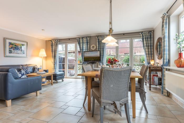 Appartement-Vermietung Bals -  - Stadumstraße 24 | Wohnung 2 | Sylt | Westerland, 3-Zimmer-EG-Wohnung  | Maisonette für 4 Personen mit 2 Schlafzimmer, 2 Badezimmer, Gäste WC, ca. 99 m2