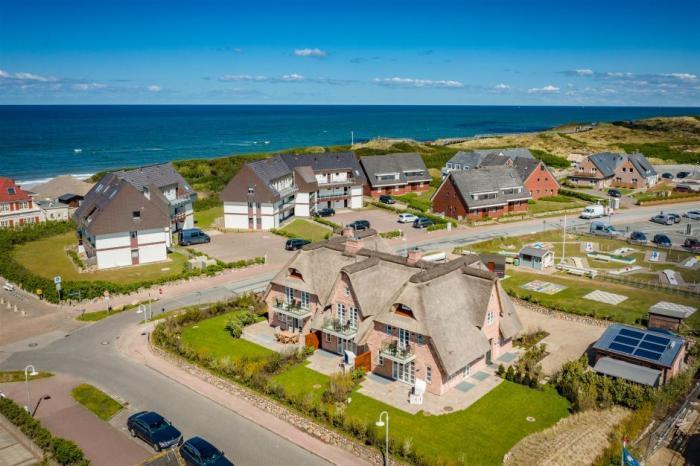 Hausteil unter Reet - Sylt, Strandstraße 24 | 1 Hausteil unter Reet - Sylt, Strandstraße 24 | 1