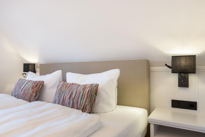 Freistehendes Reetdachhaus - Sylt, Braderuper Straße 8 Freistehendes Reetdachhaus - Sylt, Braderuper Straße 8