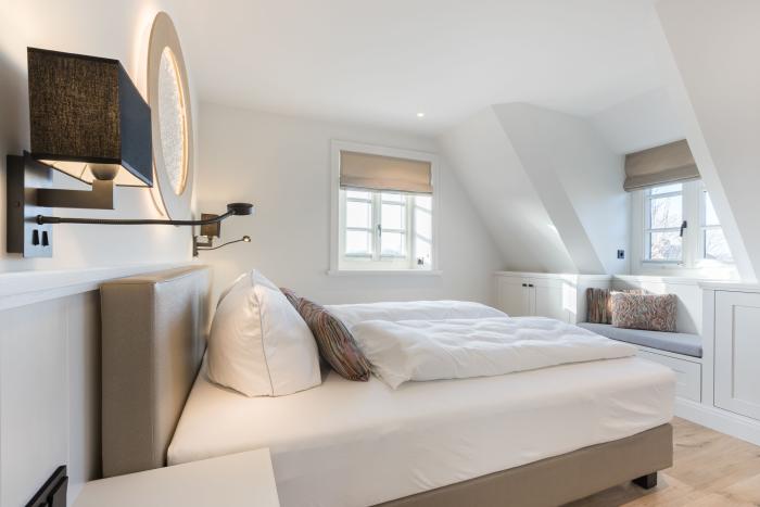 Freistehendes Reetdachhaus - Sylt, Braderuper Straße 8 Freistehendes Reetdachhaus - Sylt, Braderuper Straße 8