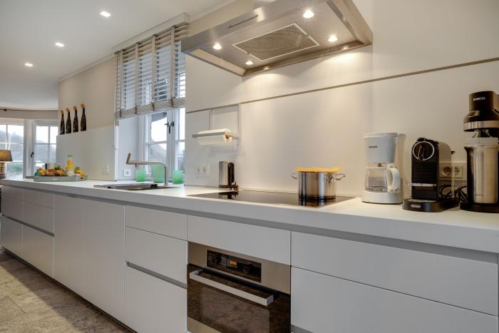 Appartement-Vermietung Bals - Sturmhues - Seedüne 9a | Sylt | Wenningstedt, Reetdachhaus für 6 Personen mit 3 Schlafzimmer, 3 Badezimmer, ca. 162 m2