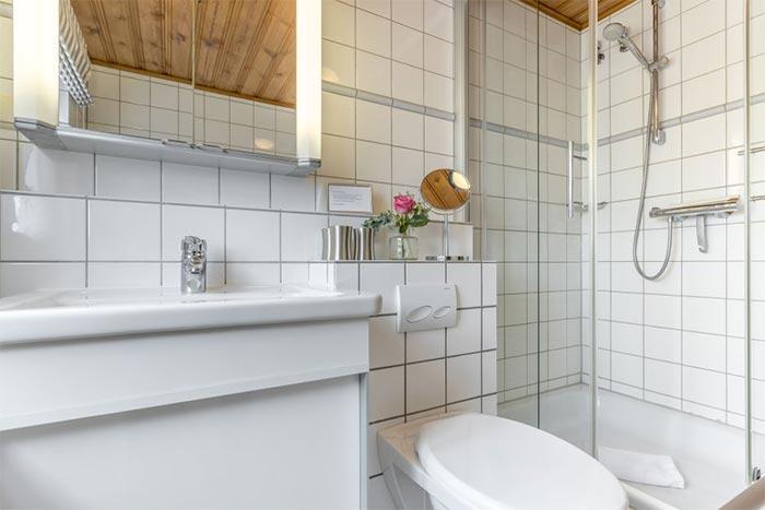 Appartement-Vermietung Bals - Landhaus Feldlerche - Horsatal 4 | Wohnung 3 | Sylt | Wenningstedt, 3-Zimmer-OG-Wohnung  | Maisonette für 3 Personen mit 2 Schlafzimmer, 1 Badezimmer, ca. 57 m2