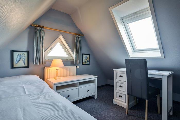 Appartement-Vermietung Bals - Landhaus Feldlerche - Horsatal 4 | Wohnung 3 | Sylt | Wenningstedt, 3-Zimmer-OG-Wohnung  | Maisonette für 3 Personen mit 2 Schlafzimmer, 1 Badezimmer, ca. 57 m2