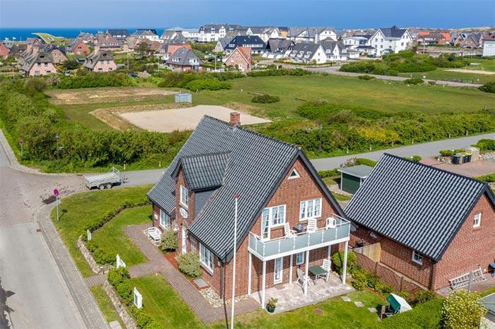 Appartement-Vermietung Bals - Landhaus Feldlerche - Horsatal 4 | Wohnung 3 | Sylt | Wenningstedt, 3-Zimmer-OG-Wohnung  | Maisonette für 3 Personen mit 2 Schlafzimmer, 1 Badezimmer, ca. 57 m2