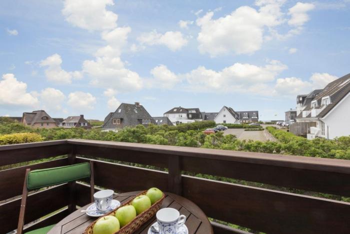 Appartement-Vermietung Bals -  - Risgap 18e | 10 Hyggelig | Sylt | Wenningstedt, 2-Zimmer-OG-Wohnung  | Maisonette für 2 Personen mit 1 Schlafzimmer, 1 Badezimmer, ca. 50 m2