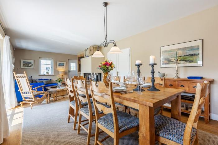 Appartement-Vermietung Bals - Lille Björn - Im Grund 10b | Sylt | Wenningstedt, Reetdachhaus für 6 Personen mit 3 Schlafzimmer, 2 Badezimmer, ca. 140 m2