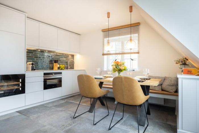 Appartement-Vermietung Bals -  - Kampstraße 38b | Sylt | Westerland, 3-Zimmer-OG-Wohnung  | Maisonette für 4 Personen mit 2 Schlafzimmer, 1 Badezimmer, ca. 55 m2