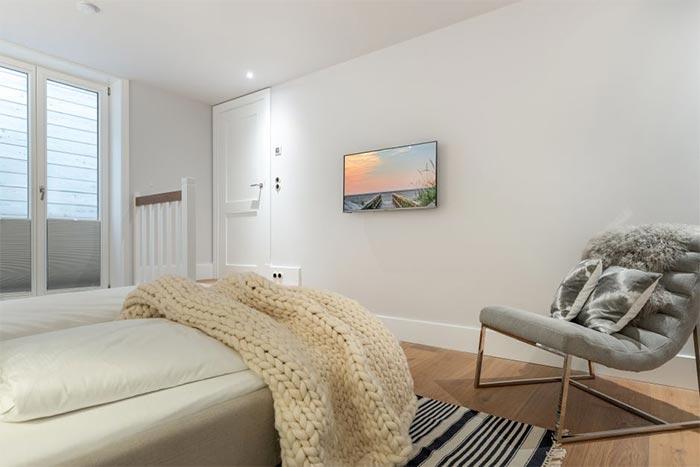 Appartement-Vermietung Bals - Haus Backbord - Westerlandstraße 31 b | Sylt | Wenningstedt, Reetdachhaus für 6 Personen mit 3 Schlafzimmer, 2 Badezimmer, Gäste WC, ca. 134 m2, Grundstück ca. 577 m2