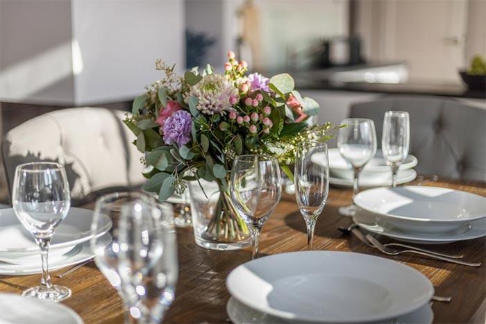 Appartement-Vermietung Bals - Haus Backbord - Westerlandstraße 31 b | Sylt | Wenningstedt, Reetdachhaus für 6 Personen mit 3 Schlafzimmer, 2 Badezimmer, Gäste WC, ca. 134 m2, Grundstück ca. 577 m2