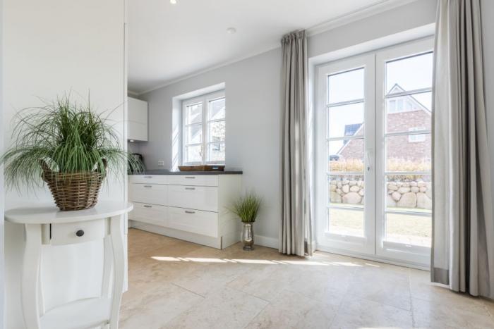 Appartement-Vermietung Bals - Sylter Quartier - Hoyerweg 10c | Haus 6.1 Söl Hüs | Sylt | Westerland, Hausteil für 6 Personen mit 4 Schlafzimmer, 3 Badezimmer, Gäste WC, ca. 137 m2, Grundstück ca. 320 m2