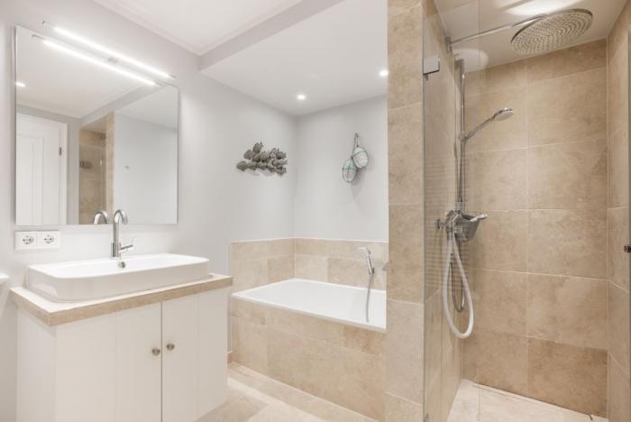 Appartement-Vermietung Bals - Sylter Quartier - Hoyerweg 10c | Haus 6.1 Söl Hüs | Sylt | Westerland, Hausteil für 6 Personen mit 4 Schlafzimmer, 3 Badezimmer, Gäste WC, ca. 137 m2, Grundstück ca. 320 m2