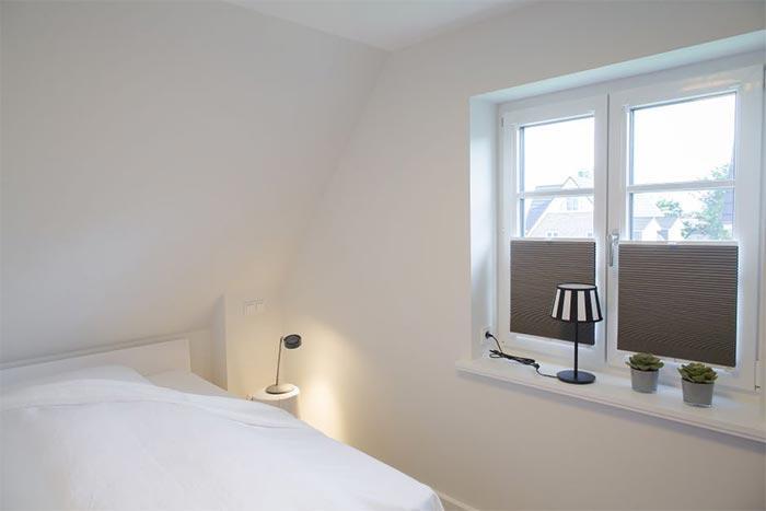 Appartement-Vermietung Bals -  - Friesische Straße 49e | Sylt | Westerland, Doppelhaushälfte für 5 Personen mit 3 Schlafzimmer, 2 Badezimmer, Gäste WC, ca. 137 m2