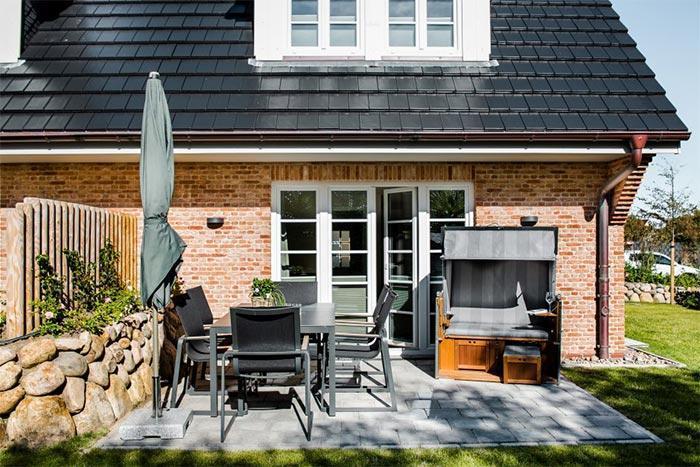 Appartement-Vermietung Bals -  - Friesische Straße 49e | Sylt | Westerland, Doppelhaushälfte für 5 Personen mit 3 Schlafzimmer, 2 Badezimmer, Gäste WC, ca. 137 m2