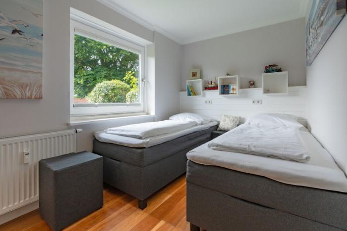 Appartement-Vermietung Bals -  - Apenrader Straße 19 | Wohnung 1 | Sylt | Westerland, 3-Zimmer-EG-Wohnung für 5 Personen mit 2 Schlafzimmer, 1 Badezimmer, Gäste WC, ca. 86 m2