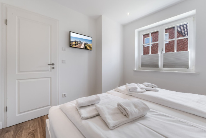 Appartement-Vermietung Bals -  - Am Friedrichshain 37 | Wohnung 3 | Sylt | Westerland, 2-Zimmer-EG-Wohnung für 2 Personen mit 1 Schlafzimmer, 1 Badezimmer, ca. 45 m2