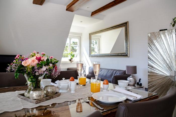 Appartement-Vermietung Bals - Wohnpark Friesenhain - Kollundweg 25b | Sylt | Westerland, 3-Zimmer-OG-Wohnung für 2 Personen mit 1 Schlafzimmer, 1 Badezimmer, ca. 73 m2