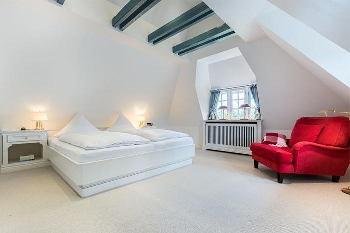 Freistehendes Reetdachhaus - Sylt, Am Kliff 27 Freistehendes Reetdachhaus - Sylt, Am Kliff 27