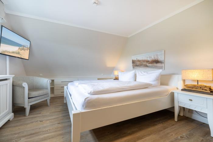 3-Zimmer-OG-Wohnung unter Reet | Maisonette - Sylt, Keitumer Süderstraße 6 | Wohnung 20 3-Zimmer-OG-Wohnung unter Reet | Maisonette - Sylt, Keitumer Süderstraße 6 | Wohnung 20