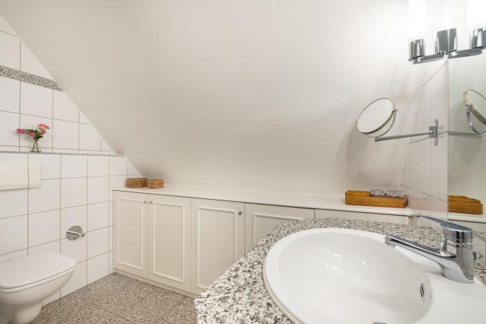 3-Zimmer-OG-Wohnung unter Reet | Maisonette - Sylt, Keitumer Süderstraße 6 | Wohnung 20 3-Zimmer-OG-Wohnung unter Reet | Maisonette - Sylt, Keitumer Süderstraße 6 | Wohnung 20