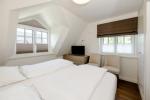 Appartement-Vermietung Bals -  - Heideweg 10a | Sylt | Westerland, Hausteil für 5 Personen mit 3 Schlafzimmer, 2 Badezimmer, Gäste WC, ca. 80 m2 - Bild-13